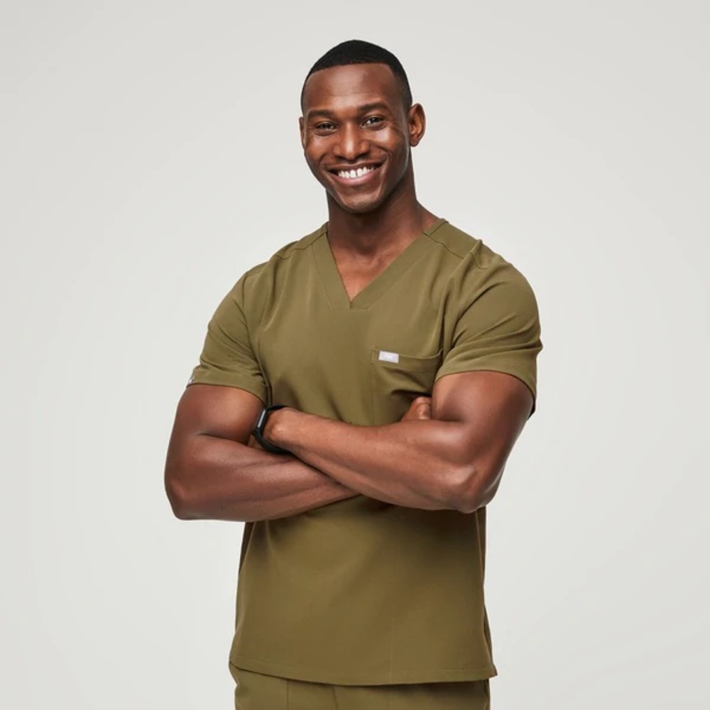 NWT Figs Mens Chisec Scrub Top Olive Green Small